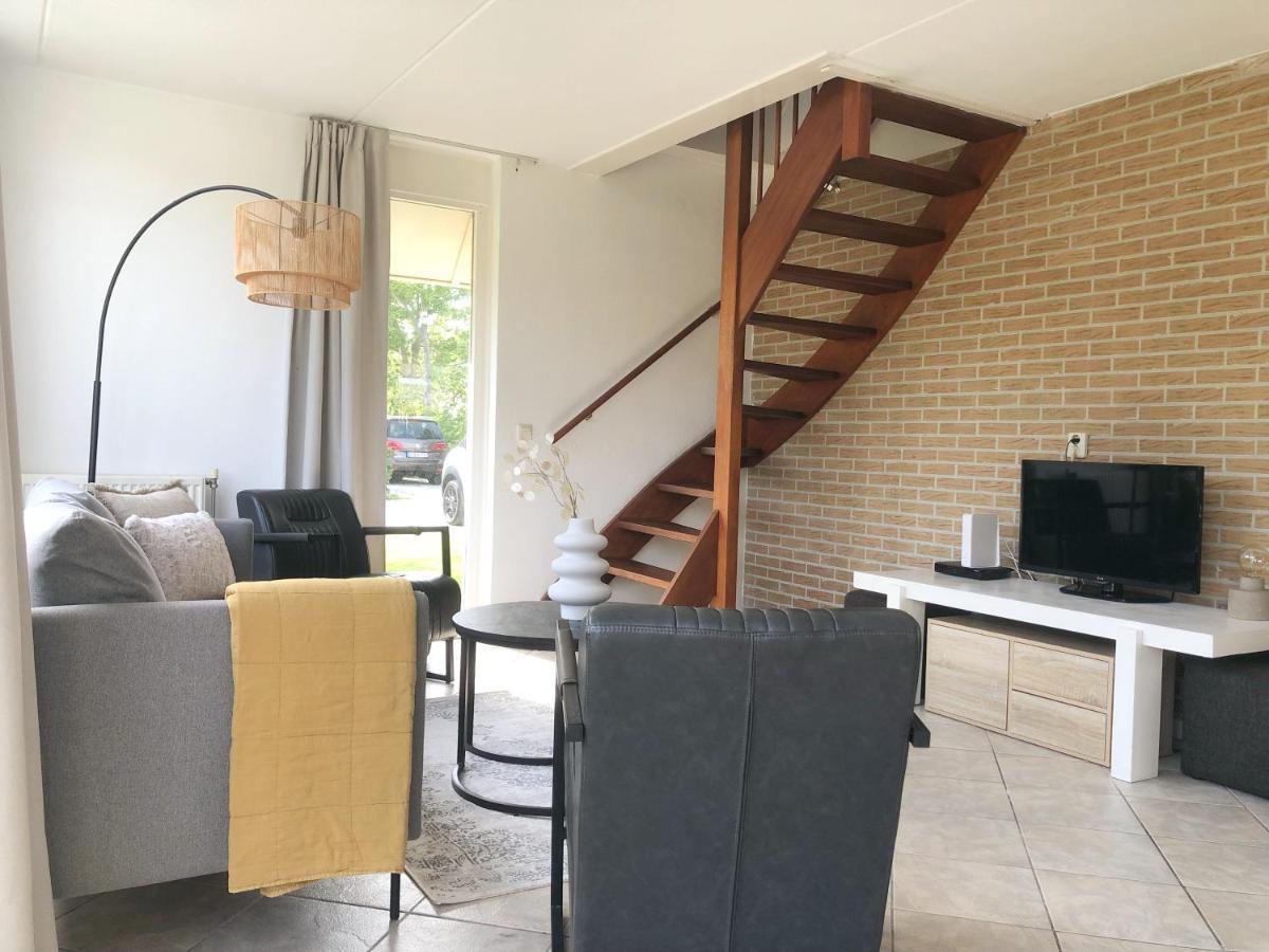 Bungalow 6 Op Recreatiepark De Wielen Sint Maarten Extérieur photo